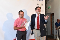 Aigle le 24 juin 2016 ChÃ¢teau d'Aigle  Mondial du Chasselas  CÃ©rÃ©monie de la remise des prix; Meilleur vin genevois classÃ©La Chapelle GenÃ¨ve AOC 2015 Domaine des Bonnettes Offert par lâOPAGE  Â©2016,studio edouard curchod, tous droits rÃ©servÃ©s