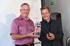 Aigle le 24 juin 2016 ChÃ¢teau d'Aigle  Mondial du Chasselas  CÃ©rÃ©monie de la remise des prix; Meilleur classement toutes catÃ©gories
Cure dâAttalens Lavaux AOC Chardonne Grand Cru 1983 Obrist SA Offert par Dubois Fils Ãpesses  Â©2016,studio edouard curchod, tous droits rÃ©servÃ©s