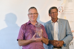 Aigle le 24 juin 2016 ChÃ¢teau d'Aigle  Mondial du Chasselas  CÃ©rÃ©monie de la remise des prix; Meilleur vin vaudois classÃ©Cure dâAttalens Lavaux AOC Chardonne Grand Cru 1983 Obrist SA Offert par Terravin, le Label de qualitÃ© des Vins Vaudois  Â©2016,studio edouard curchod, tous droits rÃ©servÃ©s